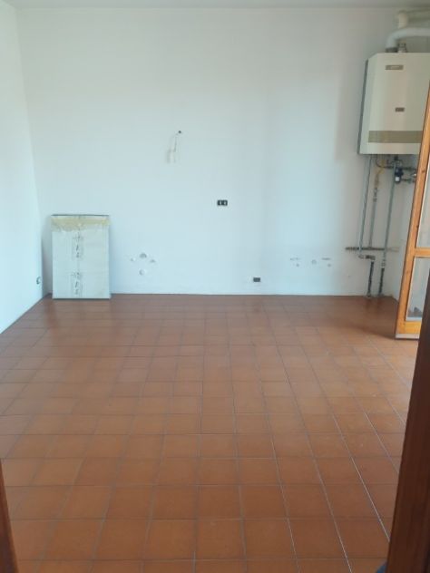APPARTAMENTO CON INGRESSO INDIPENDENTE ADIACENTE A PIAZZA OLUBRA - Foto 6