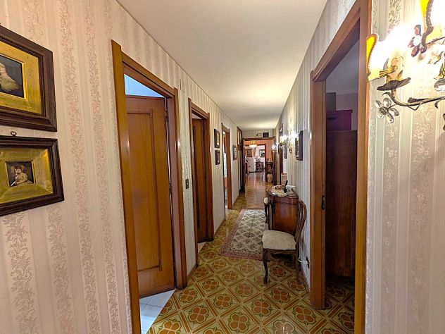 PRIVATO VENDE PANORAMICO 7 VANI, L. DA VINCI, TRIPLO PROSPETTO, 240 MQ - Foto 6
