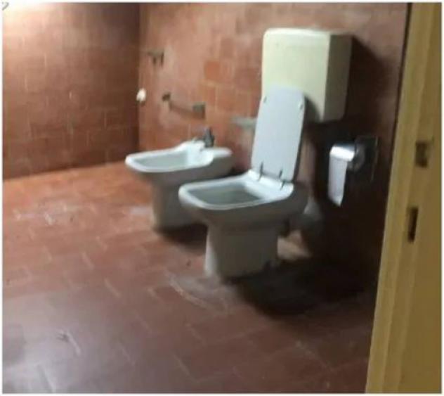 Immobile in asta di 386 m² con più di 5 locali e box auto in vendita a Salsomaggiore Terme - Foto 9