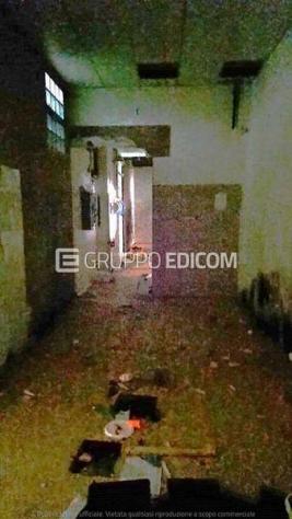 Fabbricati costruiti per esigenze commerciali di 1400 mq in vendita a Oleggio - Rif. 4557580 - Foto 12