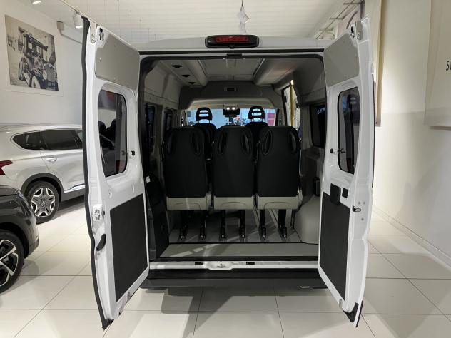 FIAT Ducato Ducato 35 2.2 Mjt 180CV 9 posti Flex Floor - Foto 4