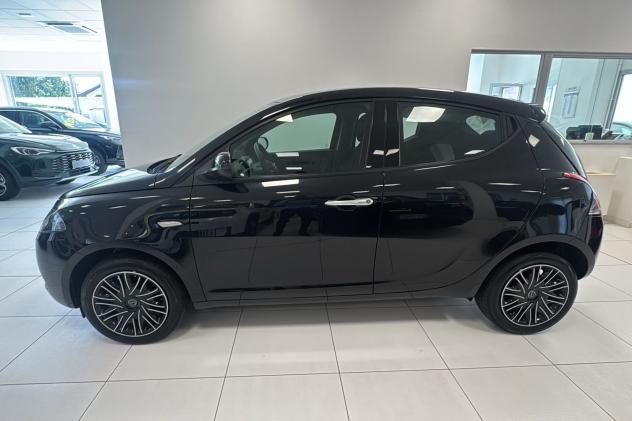 Lancia Ypsilon 1.0 70cv Firefly Hybrid S&S Gold - Foto 3