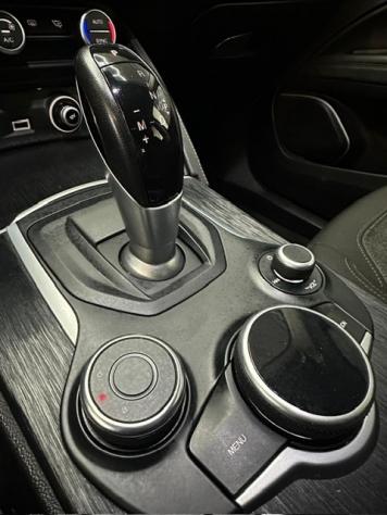 Alfa Romeo Stelvio 2.2 Turbodiesel 190CV AT8 Q4 Executive - Foto 8