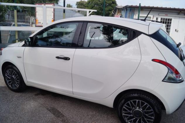 LANCIA Ypsilon 1.0 FireFly 5 porte S&S Hybrid Ecochic Silver rif. 23900599 - Foto 10