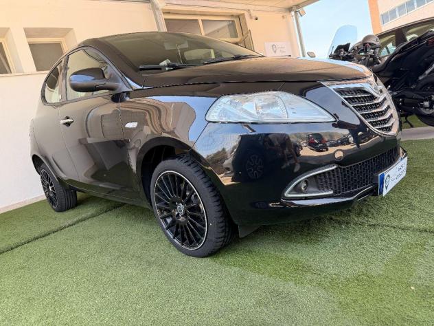 LANCIA - Ypsilon 0.9 t.air Silver ecochic metano 80cv - Foto 3