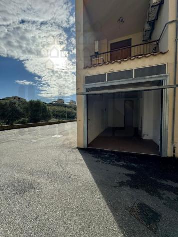 GARAGE di 1 vani e di 30 mq (MESSINA) rif. 2VS17462