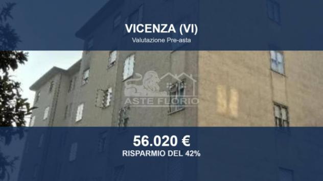 Immobile in asta di 107 m², box auto in vendita a Vicenza