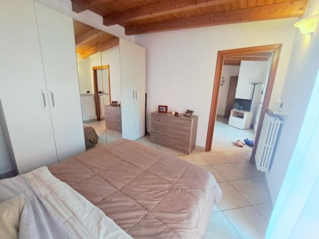 MORTARA CENTRO BILOCALE ARREDATO DI QUALITA' CON AMPIO TERRAZZO - Foto 5