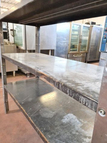 2 scaffalature a 4 e 5 ripiani usate - Foto 3
