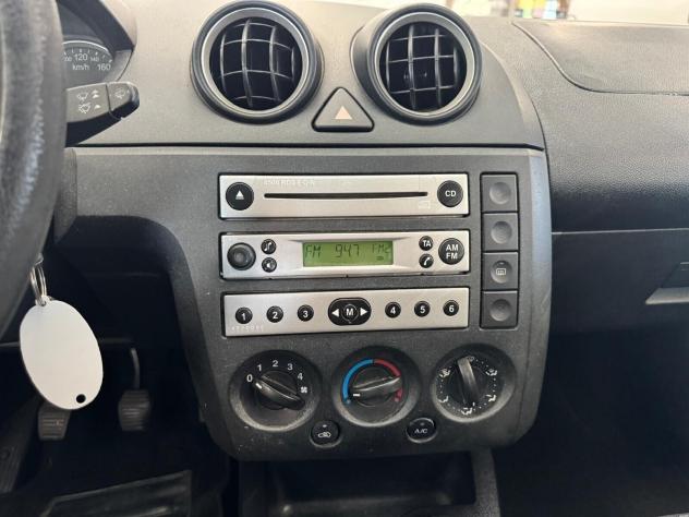 Ford Fiesta 1.4 TDCI 68CV 5 PORTE 2005 - Foto 8