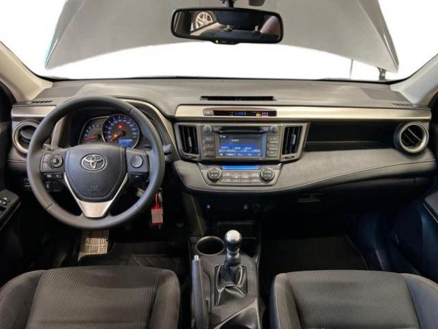 TOYOTA RAV 4 RAV4 2.0 D-4D 2WD Active rif. 24074709 - Foto 9