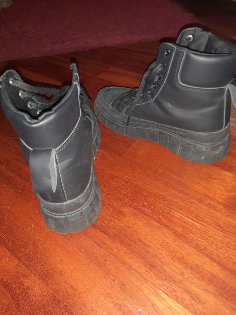 Vendo scarpe usate