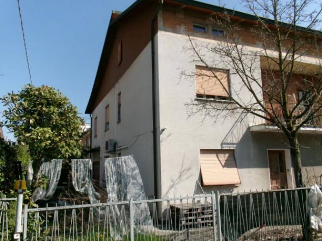 Immobile in asta di 162 m² con più di 5 locali e box auto doppio in vendita a Bagnolo in Piano - Foto 4
