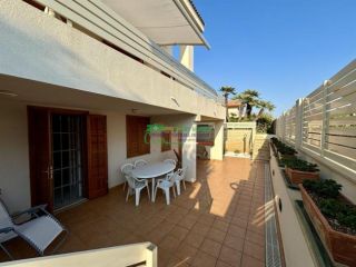 Rif. 2291 - Porzione di villa bifamiliare con veranda in locazione annuale …
