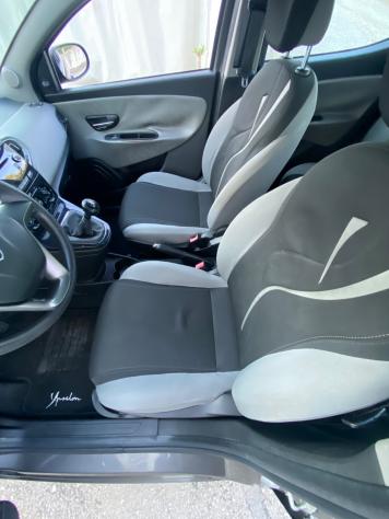 Lancia Ypsilon 1.3 MJT 16V 95 CV 5 porte S&S Silver - Foto 8