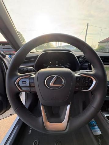 LEXUS LBX Hybrid 4WD Relax rif. 24195093 - Foto 10