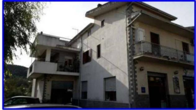Immobile in asta di 155 m² in vendita a Rende - Foto 2