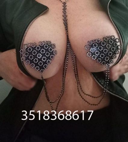 Cristina SEXY CURVY spagnola Sono una bella milf, casalinga perversa e goduriosa... appena arrivata, sempre eccitata e sempre con la voglia di scopare - Foto 4 Tel:3518368617