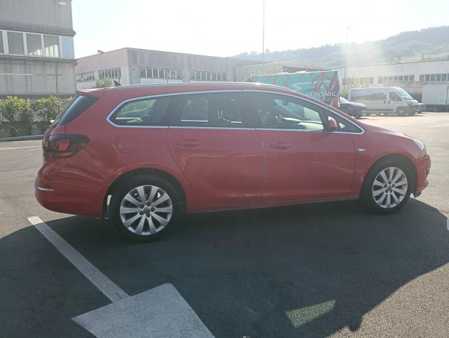 Opel Astra 1.4 100CV Sports Tourer Ecotec - Foto 6