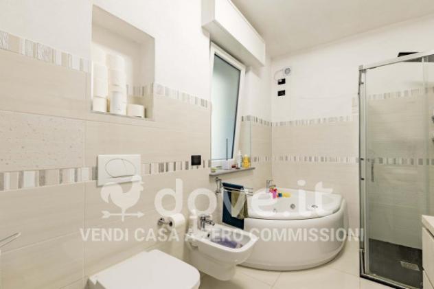 Villa di 180 m² con più di 5 locali in vendita a Caravate - Foto 17