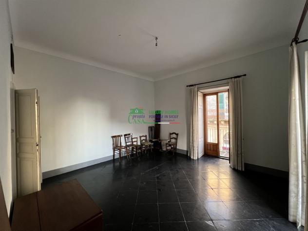 Rif. 9599 - Palazzetto d'Epoca con tripla esposizione in "Piazza Fonti", Ragusa - Foto 13