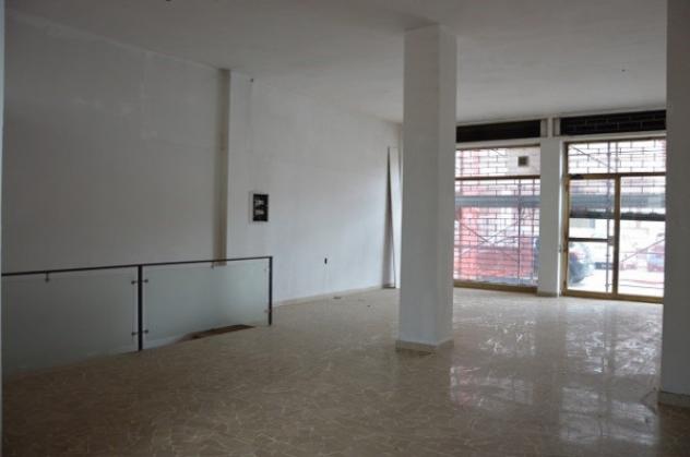 Immobile di 120 m² con 1 locale in affitto a Gallarate