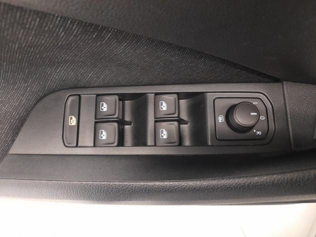 Škoda Kamiq 1.0 TSI 110cv Style - Foto 9
