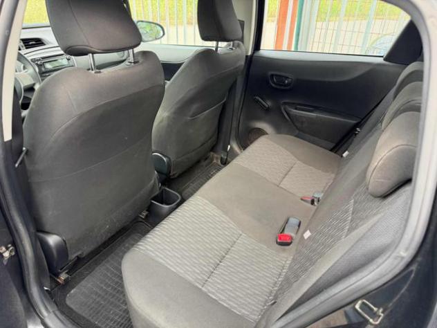 TOYOTA Yaris 1.0 5 porte Lounge rif. 23999673 - Foto 8