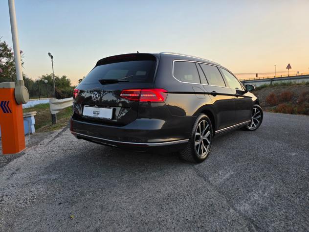 Volkswagen Passat Variant 2.0 TDI DSG Executive BlueMotion Tech. - Foto 5