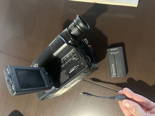 Sony Handycam CCD-TRV13E Video8 XR vintage + batterie + manuale - Foto 4