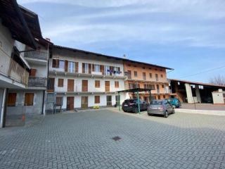 Quadrilocale in affitto a Salerano Canavese