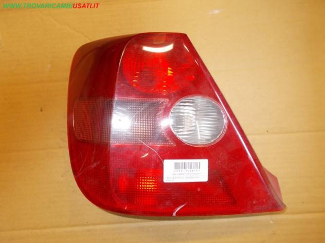 FANALE POST.S. HONDA CIVIC (EP/EU)  Parti elettriche  Fanaleria  Fanali  Fanale post. sx.