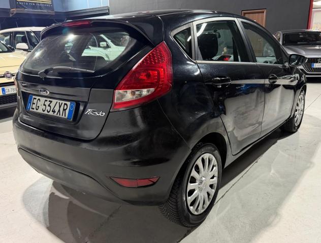 Ford Fiesta Diesel Neopatentati 5 posti - Foto 5