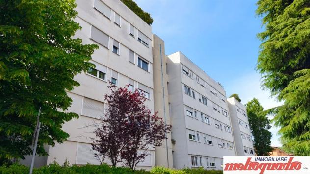 FOSSOLO AMPIA METRATURA CON TERRAZZO ABITABILE E GARAGE DOPPIO