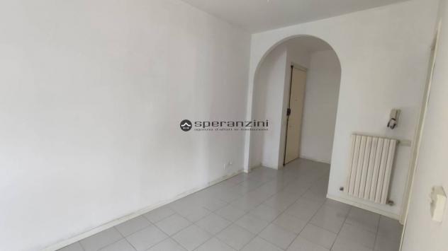 Fossombrone proponiamo in vendita in una zona residenziale e tranquilla, appartamento al piano terra di circa 80 mq scoperto esclusivo.
l'appartamento - Foto 10