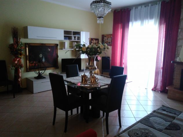 CAMERE DOPPIE USO SINGOLA IN ATTICO PER TRASFERTISTI BREVI PERIODI - Foto 2