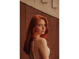Amore e incontri Caserta - Donna cerca uomo Tel:3717462427