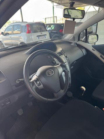Toyota Yaris 1.4 D-4D 5 porte M-MT Navi - Foto 10