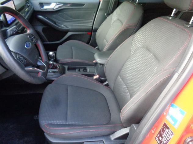 Ford Focus 1.0 EcoBoost Hybrid 125 CV SW ST Line - Foto 8