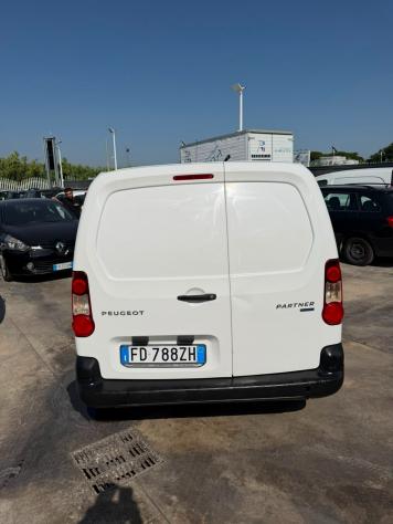 Peugeot Partner BlueHDi 75 L1 Furgone Pro - Foto 5