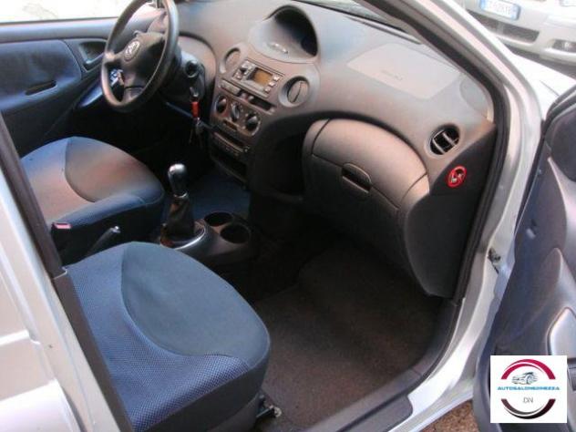 TOYOTA - Yaris - 16V 5 porte Expo Clima - Foto 7