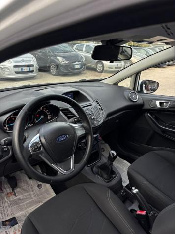 Ford Fiesta 1.5 TDCi 75CV 5 porte Titanium - Foto 8
