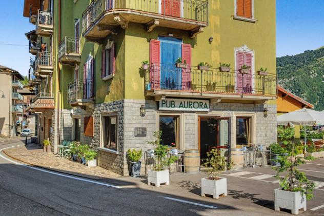 Immobile di 252 m² con 3 locali in vendita a Oltre il Colle