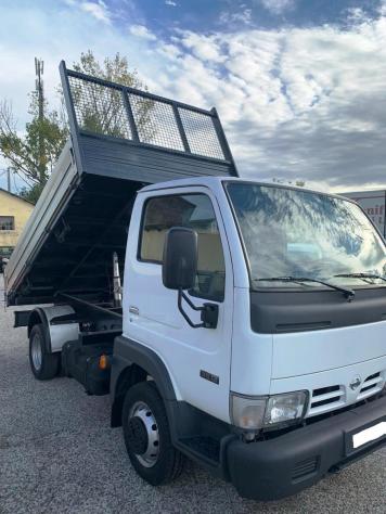 NISSAN Cabstar cassone ribaltabile trilaterale
