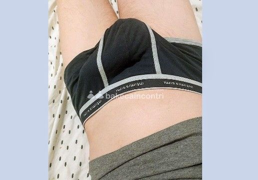 MAIKOL ITALIANO MASSAGGI AMBIENTE RISERVATO Tel:3515473651