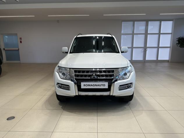 Mitsubishi Pajero 3.2 DI-D INSTYLE LWB AUT (140KW) - Foto 2