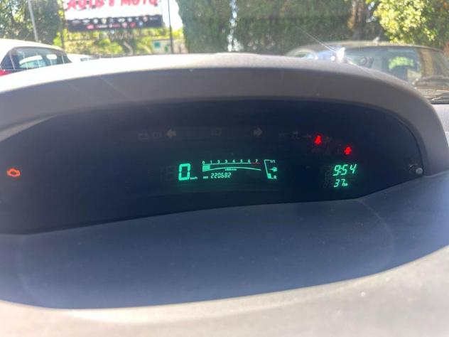 TOYOTA - Yaris - 1.0 5p. - Foto 6