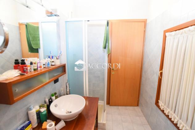 CASA INDIPENDENTE di 8 vani e di 240 mq (CASTELFRANCO VENETO) rif. SW144 - Foto 11