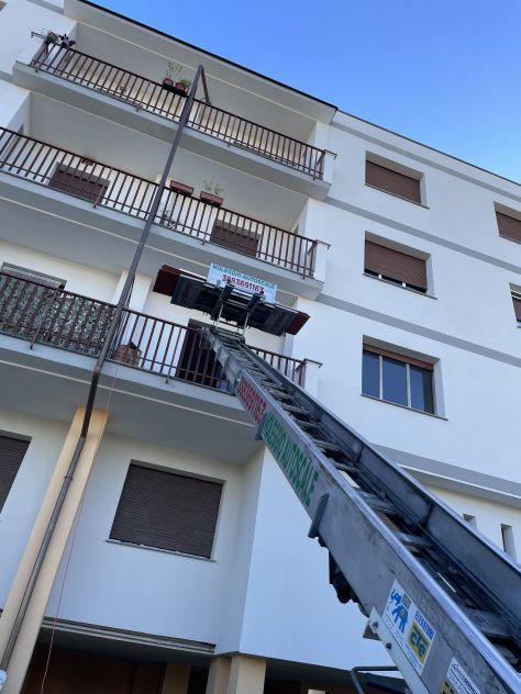 SGOMBERO LOCALI TORINO – SGOMBERO APPARTAMENTI, CASE, E CANTINE CON AUTOSCALA - Foto 5