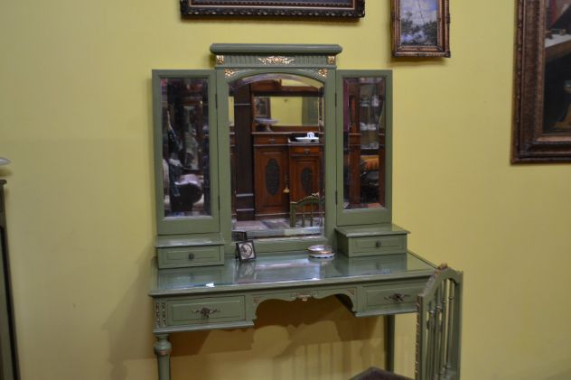 Toiletta con sedia stile Luigi XVI laccata verde salvia anni 50 - Foto 2
